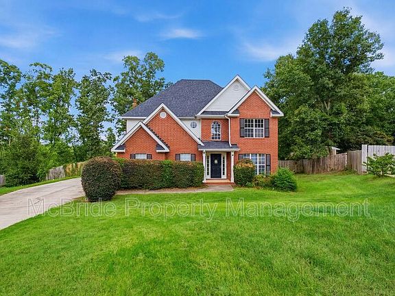4th image of 827 Sonora Cir