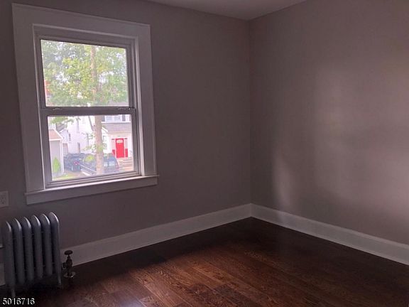 5th image of 14 Whitman Ave