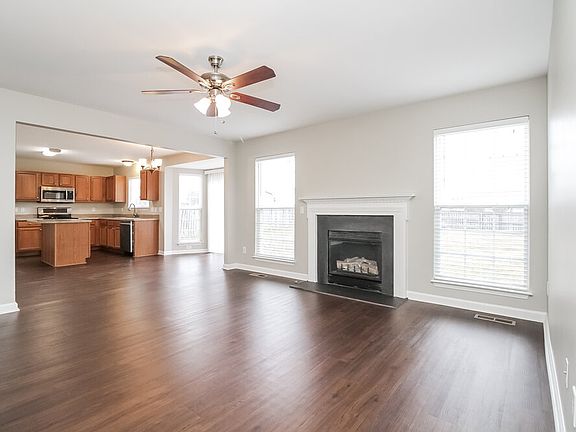 5th image of 214 Briarcotes Cir