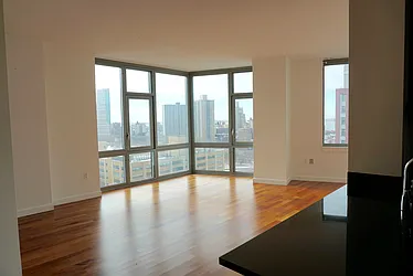 Rented by R New York