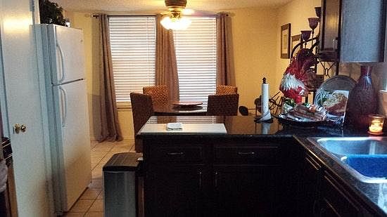 5th image of 8202 Wexford Dr