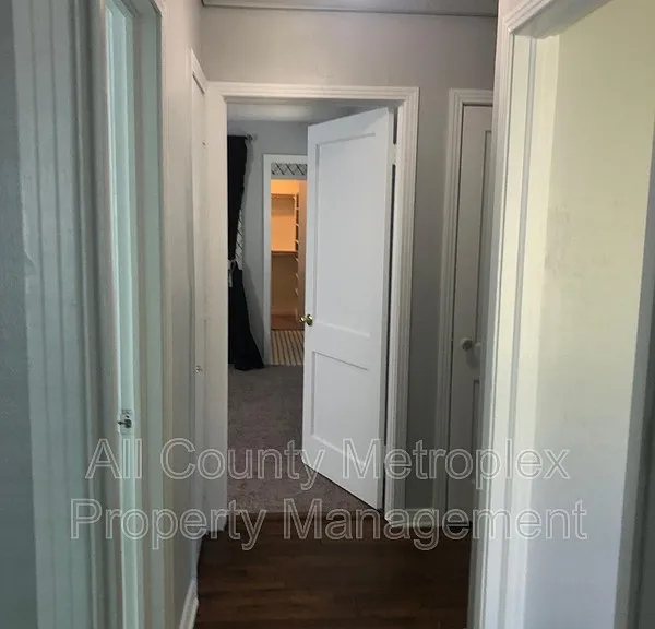 3984 Park Ln — Photo 11