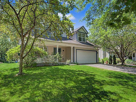 2nd image of 3076 Hampshire Ln