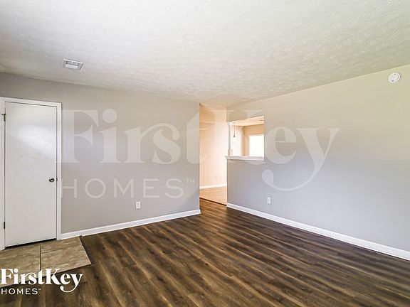 3rd image of 230 Montego Cir