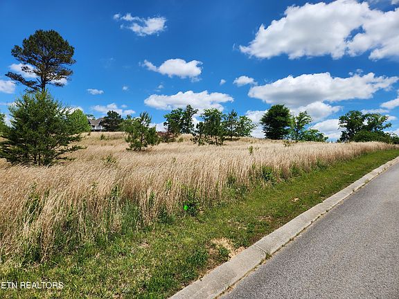 4th image of Oak Leaf Dr Lot 71