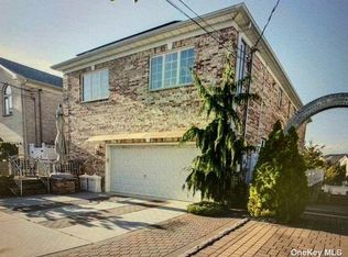 15027 3rd Ave, Whitestone, NY 11357