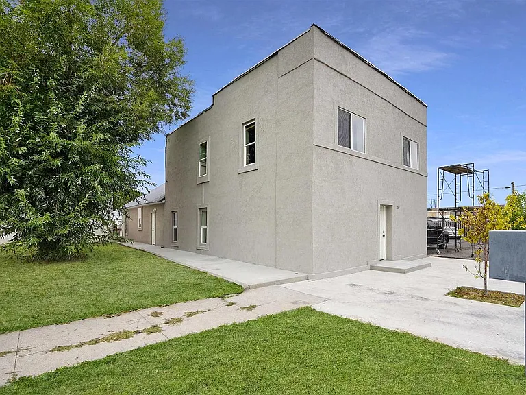 1230 Miller Ave #4 — Photo 4