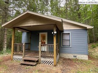 70 Maudes Ln, Piney Creek, NC 28663