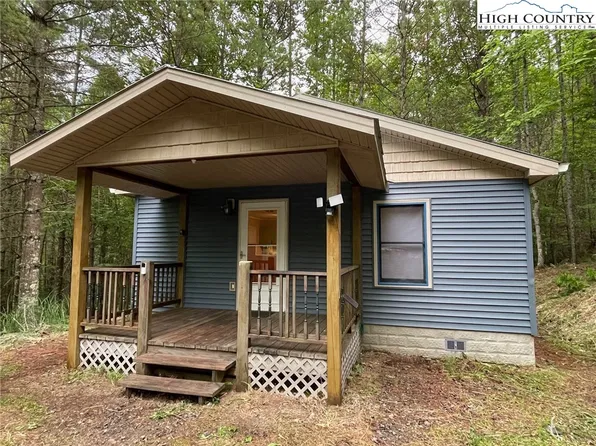 70 Maudes Lane, Piney Creek, NC 28663