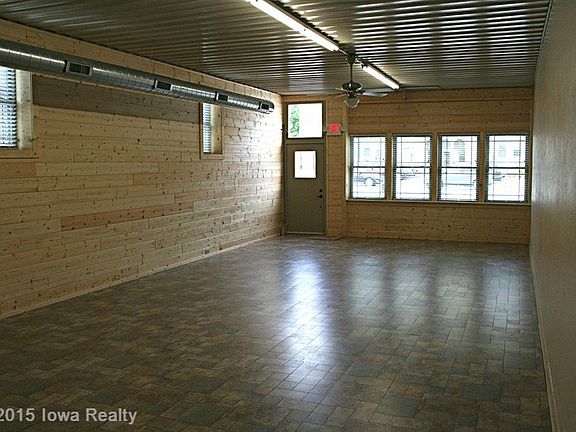 3rd image of 111 S 3rd St