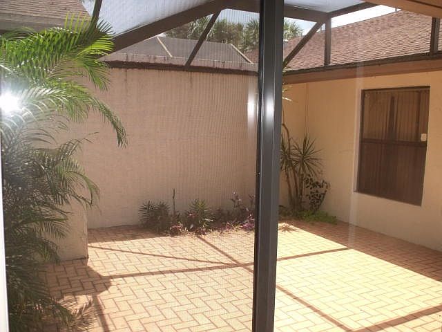 2nd image of 4638 Carambola Cir N