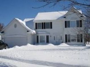 1111 Suffolk Ct, Gurnee, IL 60031