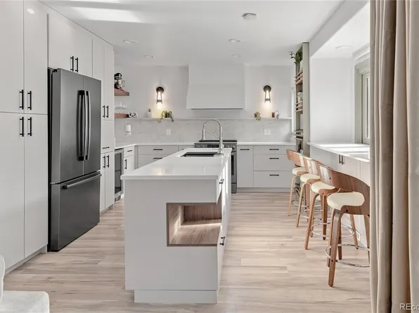 5499 S Harlan Way, Denver, CO 80123