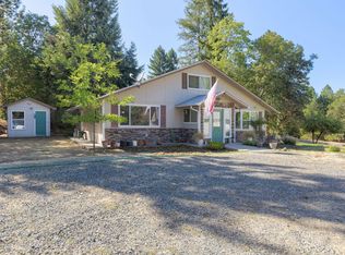 322 Sleepy Hollow Loop, Grants Pass, OR 97527