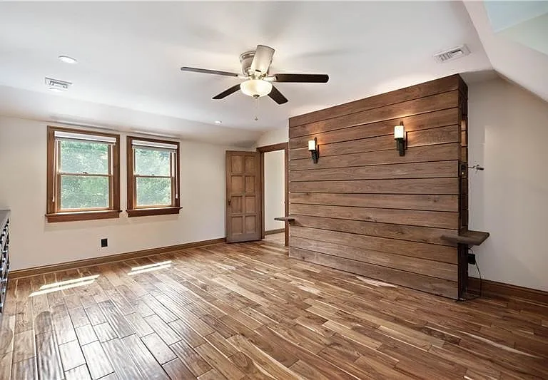 6050 Walton Rd — Photo 33