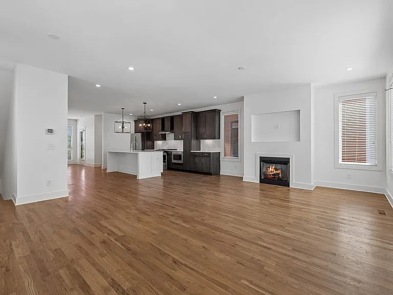 110 Oceola Ave #10 — Photo 3