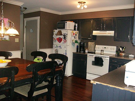kitchen/dining