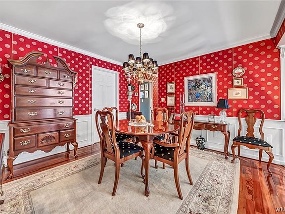 4th image of 5 Brittany Ln