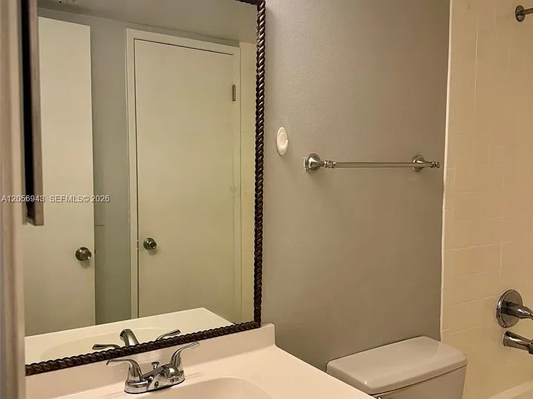 9945 Nob Hill Ct #9945 — Photo 11
