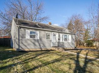 1068 Leith Ave, Waukegan, IL 60085