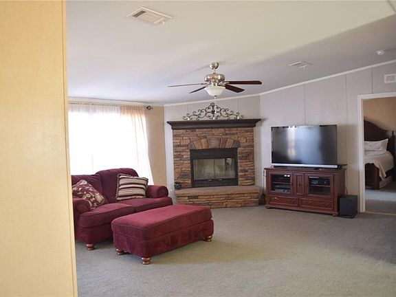 3rd image of 705 Lathem Blvd