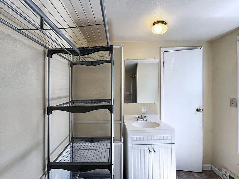 427 Washington St #4 — Photo 13