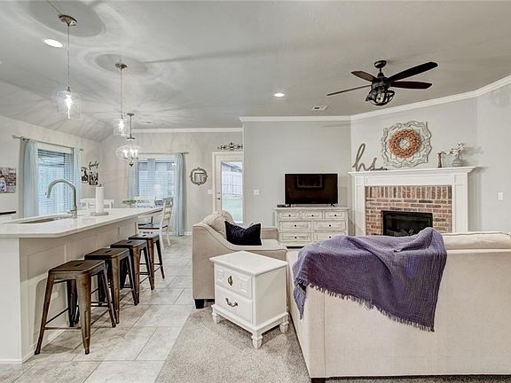 5th image of 3004 NW 187th Ct