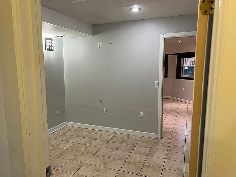 3524 W Grace St #1 — Photo 5