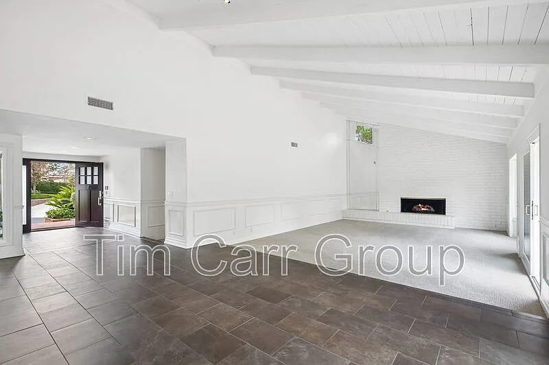 5 bed, 3.0 bath, 3814 sqft, $14,995 — Photo 4