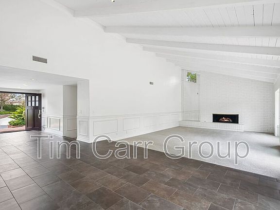4th image of 17 Pinehurst Ln