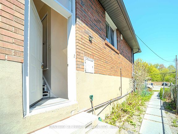 5th image of 98 Mossbank Dr