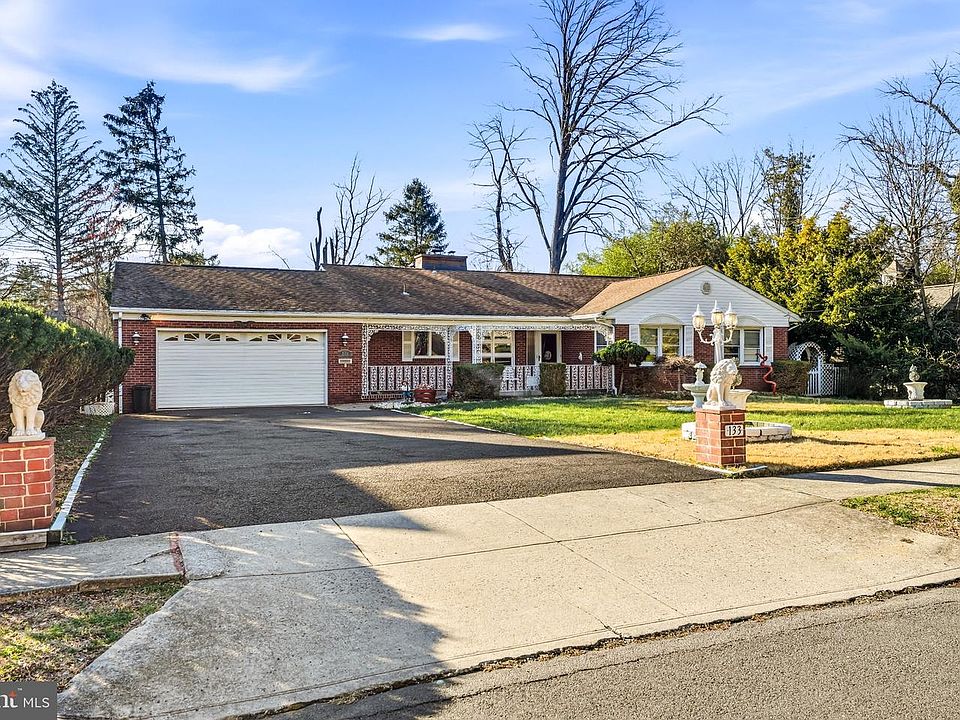 1st image of 133 Cornwall Ave