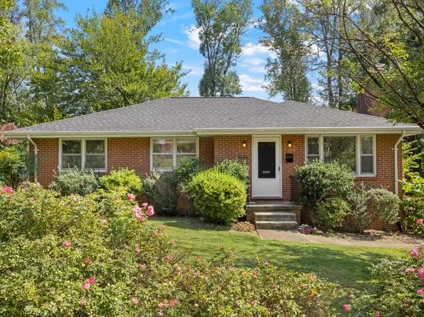 2720 McElroy Dr, Charlottesville, VA 22903