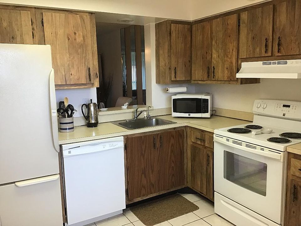 1st image of 7301 NW 1st Street #305