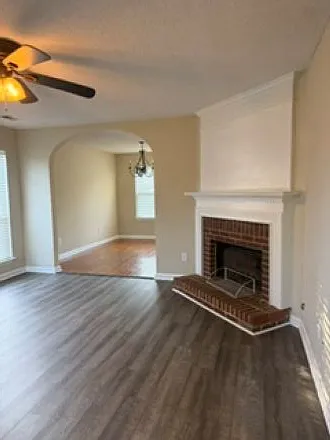 3 bed, 2.5 bath, 1750 sqft, $1,750 — Photo 4