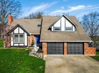 1204 Campbell Ave, Liberty, MO 64068