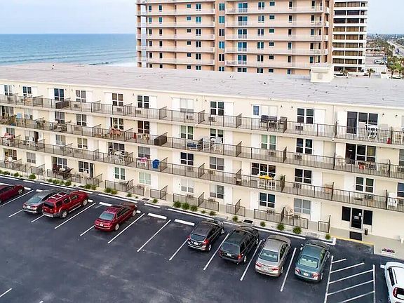 3rd image of 3727 S Atlantic Ave #1120