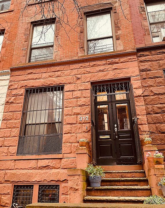 1st image of 312 W 137th St