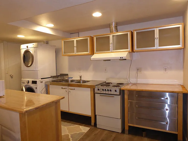 SE 38th Pl — Photo 5