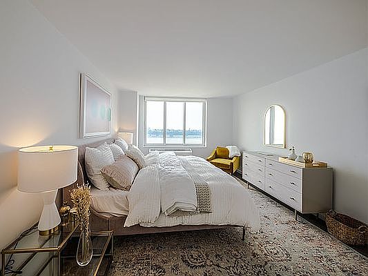 1st image of 650 W 42nd St #519