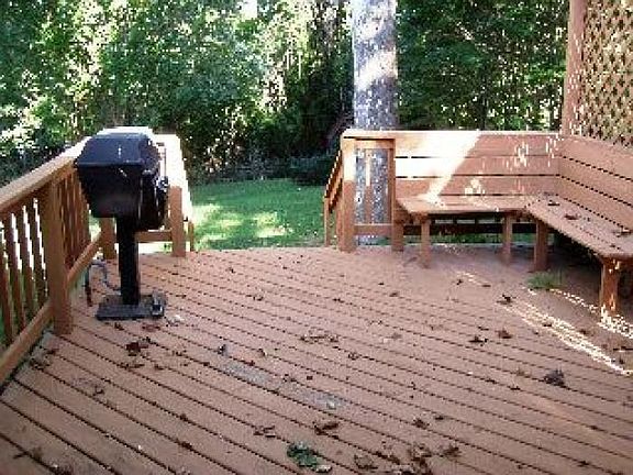 3rd image of 2431 Mimosa Dr
