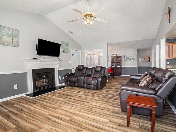 5th image of 5508 Hall Glen Dr