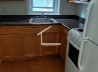 27 Lancaster Ter #2B, Brookline, MA 02446