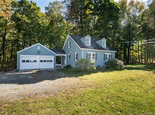 921 N Wilton Rd #R, New Canaan, CT 06840