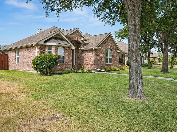 2nd image of 1537 Bosque Dr