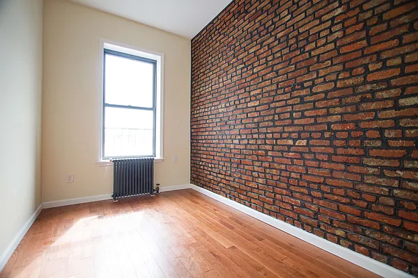 Rented by Nooklyn NYC LLC | media 4