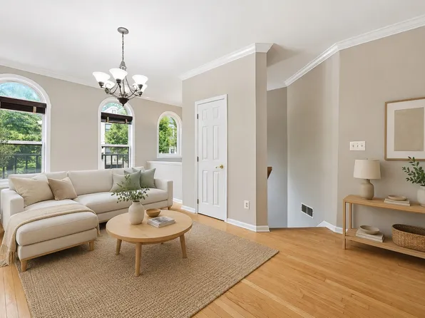 334 Wilshire Dr, Nutley, NJ 07110