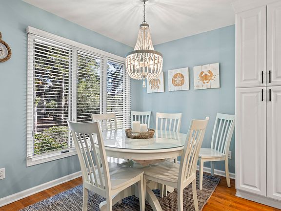2nd image of 4689 Tennis Club Villas