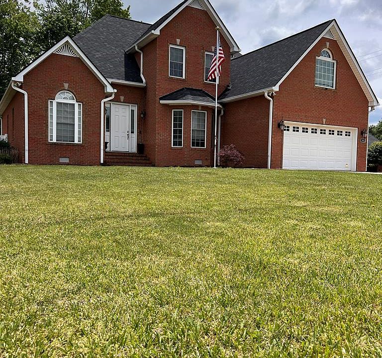 1st image of 302 Brookside Dr