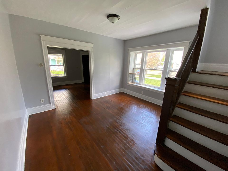 38 Arch St, Rochester, NY 14609 Zillow